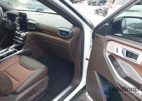 2022 Ford Explorer King Ranch z USA, uszkodzony, nr VIN 1FM5K7LC7NGB69117